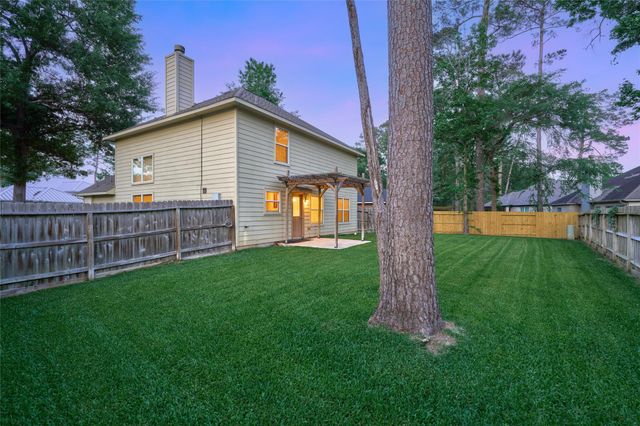 12515 Lake Shore Drive, Montgomery, TX 77356