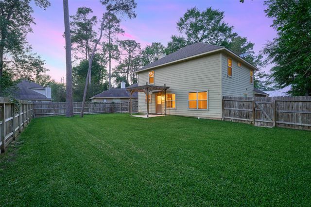 12515 Lake Shore Drive, Montgomery, TX 77356