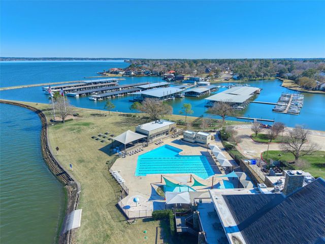 12515 Lake Shore Drive, Montgomery, TX 77356