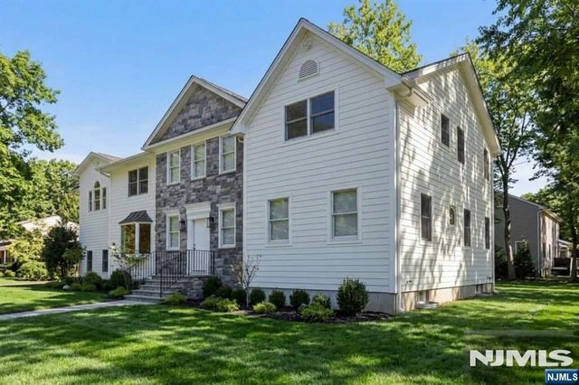 337 Franklin Street, Haworth, NJ 07641