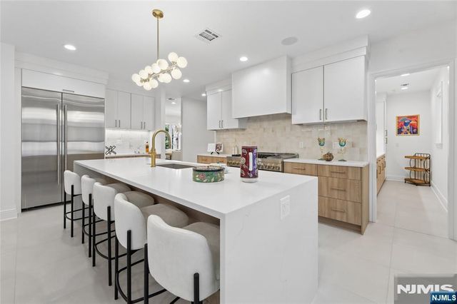 337 Franklin Street, Haworth, NJ 07641