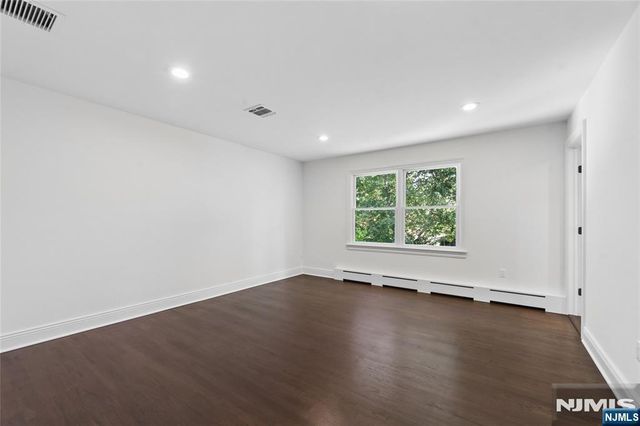 337 Franklin Street, Haworth, NJ 07641