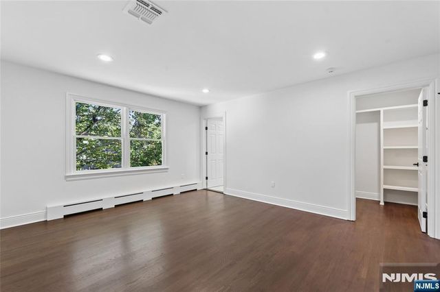 337 Franklin Street, Haworth, NJ 07641