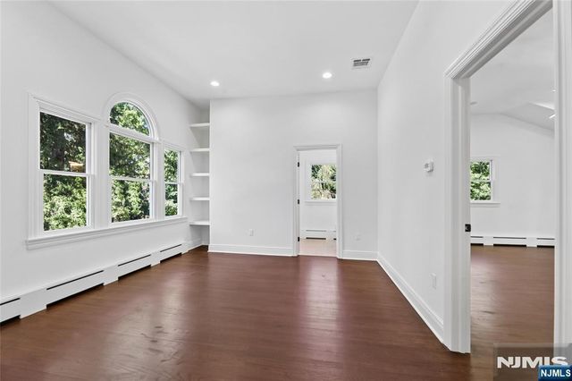 337 Franklin Street, Haworth, NJ 07641
