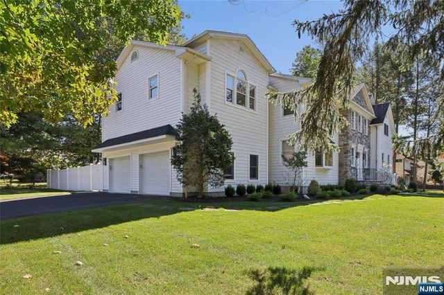 337 Franklin Street, Haworth, NJ 07641