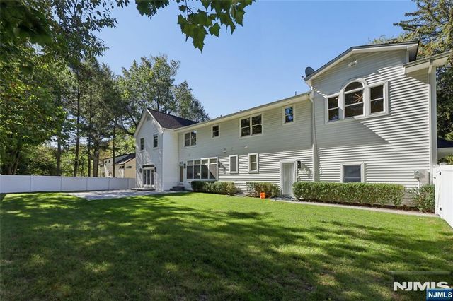 337 Franklin Street, Haworth, NJ 07641