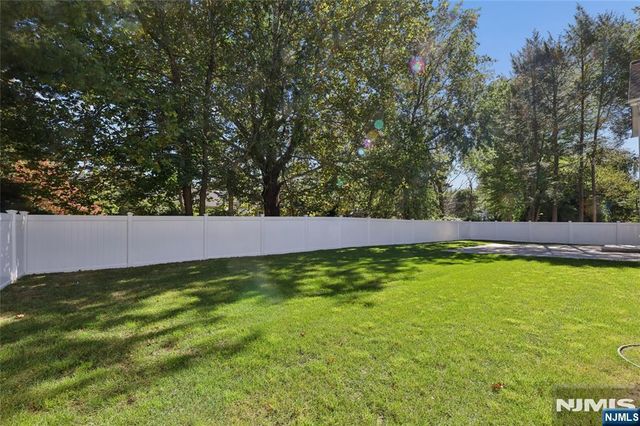 337 Franklin Street, Haworth, NJ 07641