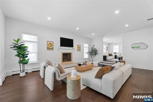 337 Franklin Street, Haworth, NJ 07641
