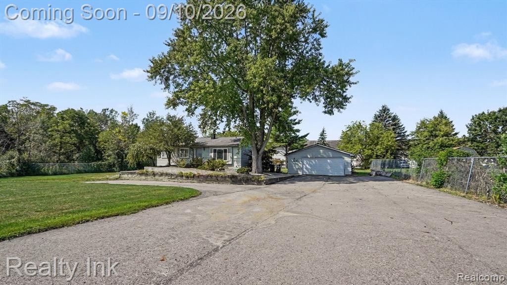 11260 Lemen Road, Whitmore Lake, MI 48189