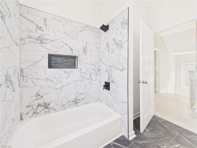2595 Ruffin Way WAY, Norfolk, VA 23504