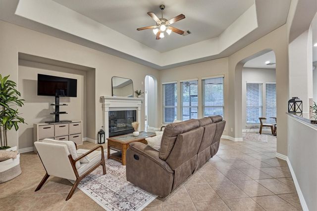 15 Carmeline, The Woodlands, TX 77382