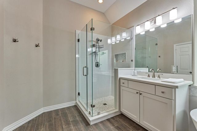 15 Carmeline, The Woodlands, TX 77382