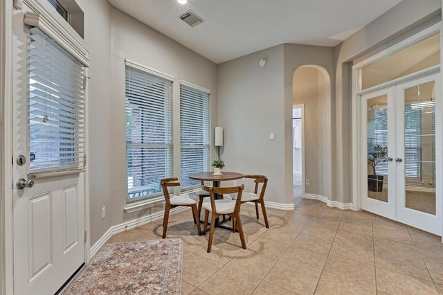 15 Carmeline, The Woodlands, TX 77382