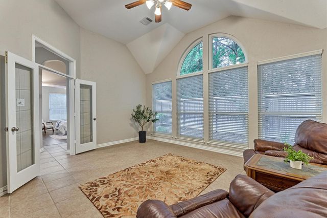 15 Carmeline, The Woodlands, TX 77382