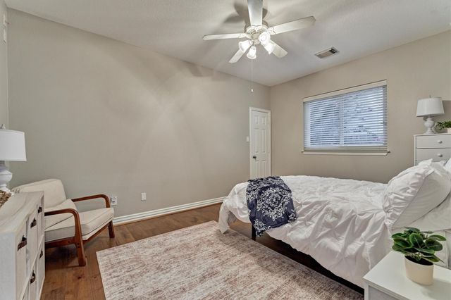 15 Carmeline, The Woodlands, TX 77382