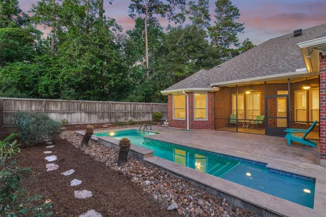 15 Carmeline, The Woodlands, TX 77382
