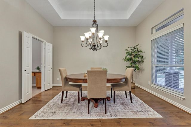 15 Carmeline, The Woodlands, TX 77382