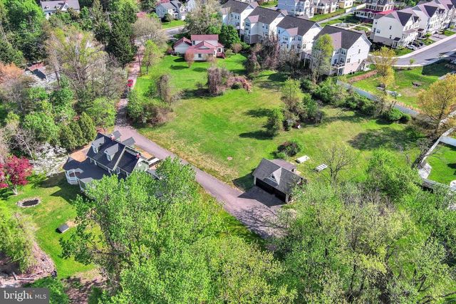 BOND AVE, Reisterstown, MD 21136