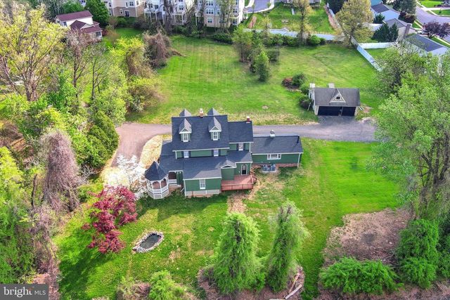 BOND AVE, Reisterstown, MD 21136