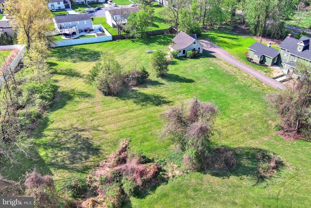 BOND AVE, Reisterstown, MD 21136