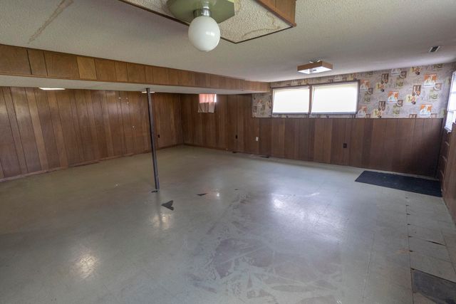 1213 SMILEY LN, Columbia, MO 65202