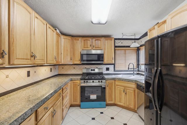 14723 E Olympic Ave, Spokane Valley, WA 99216