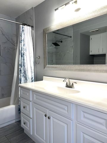 815 W Boynton Beach Boulevard 7-205, Boynton Beach, FL 33426