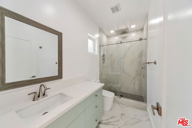 3045 Wellington Road, Los Angeles, CA 90016