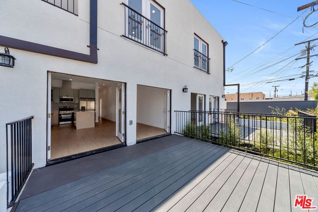 3045 Wellington Road, Los Angeles, CA 90016