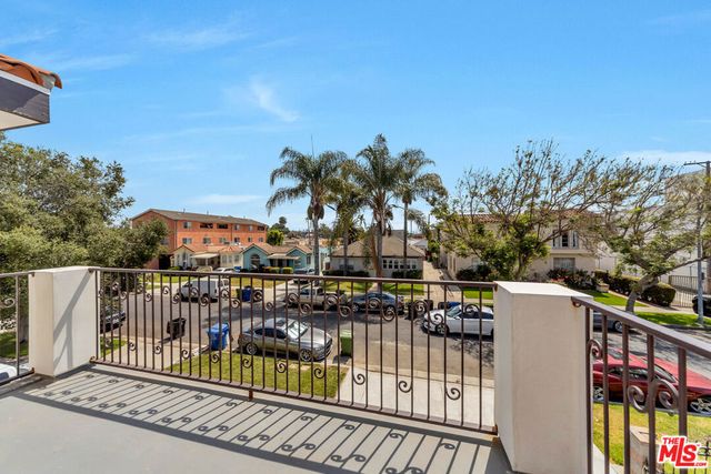 3045 Wellington Road, Los Angeles, CA 90016