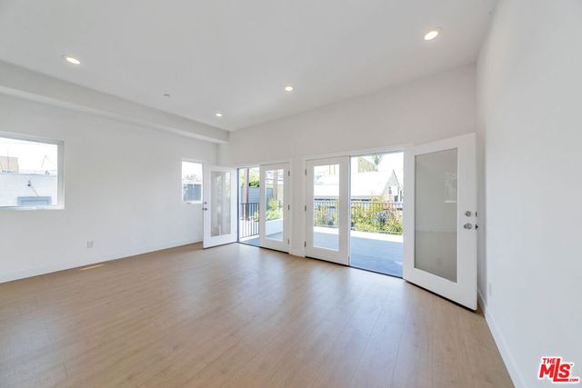 3045 Wellington Road, Los Angeles, CA 90016