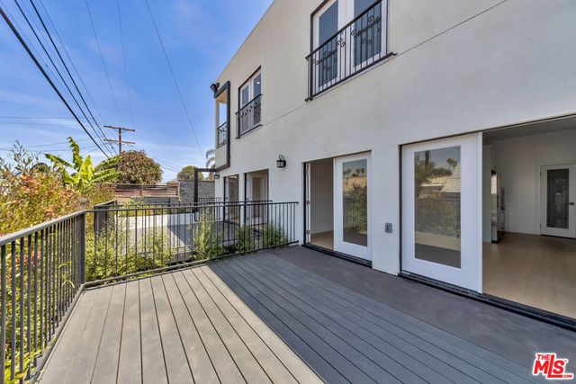 3045 Wellington Road, Los Angeles, CA 90016