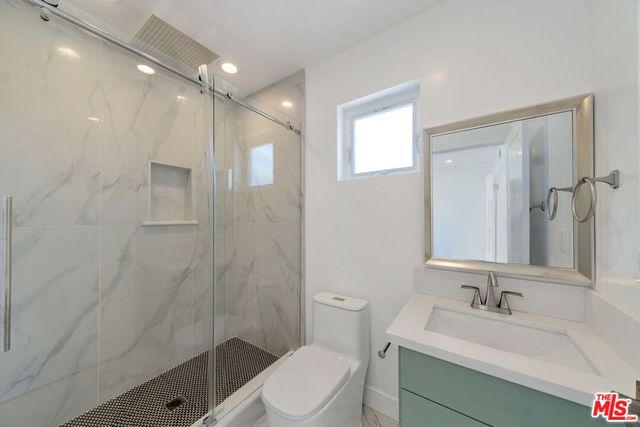 3045 Wellington Road, Los Angeles, CA 90016