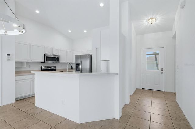 4921 THAMES LANE, Sarasota, FL 34238