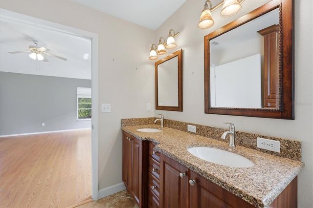 4921 THAMES LANE, Sarasota, FL 34238