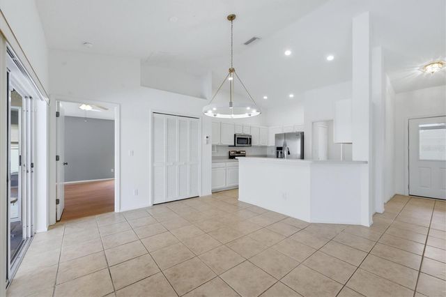 4921 THAMES LANE, Sarasota, FL 34238