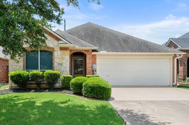 302 Blake Lane, Midlothian, TX 76065