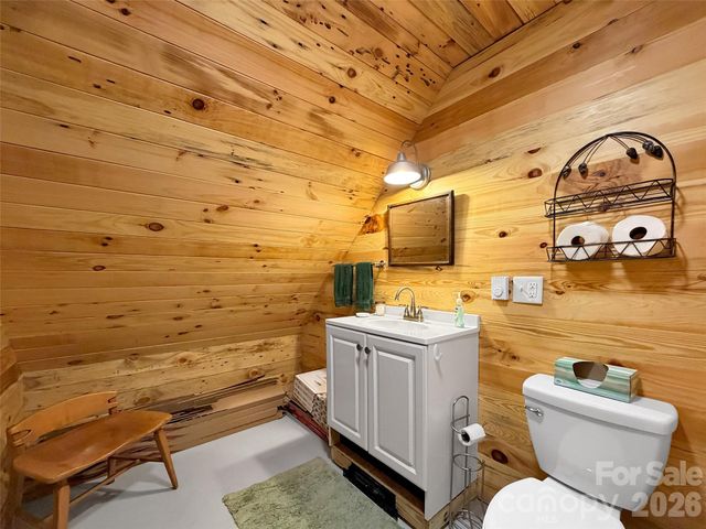 85 Lady Slipper Trail, Hot Springs, NC 28743
