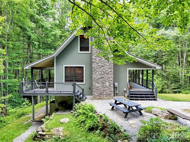 85 Lady Slipper Trail, Hot Springs, NC 28743