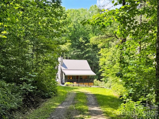 85 Lady Slipper Trail, Hot Springs, NC 28743