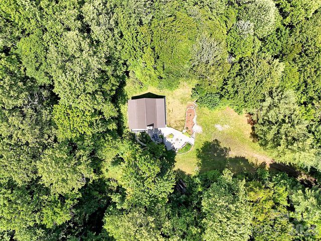85 Lady Slipper Trail, Hot Springs, NC 28743