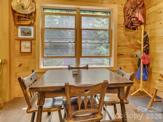 85 Lady Slipper Trail, Hot Springs, NC 28743