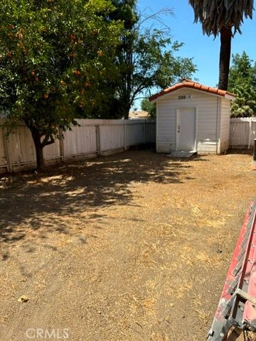 629 E Latham Avenue, Hemet, CA 92543