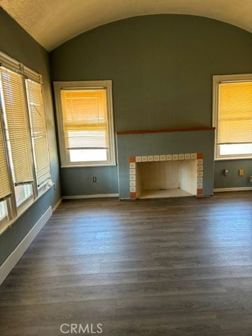 629 E Latham Avenue, Hemet, CA 92543