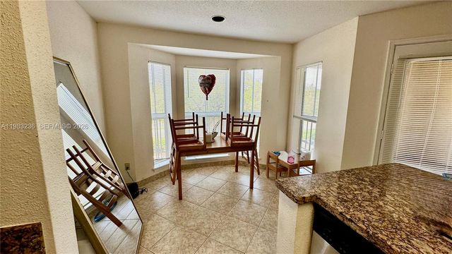 977 Riverside Dr 237, Coral Springs, FL 33071