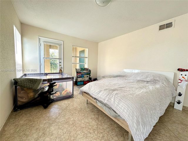 977 Riverside Dr 237, Coral Springs, FL 33071