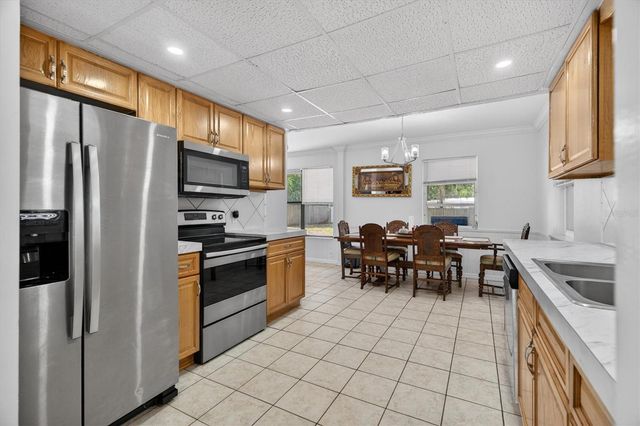 2303 MAHONEY AVENUE, Leesburg, FL 34748