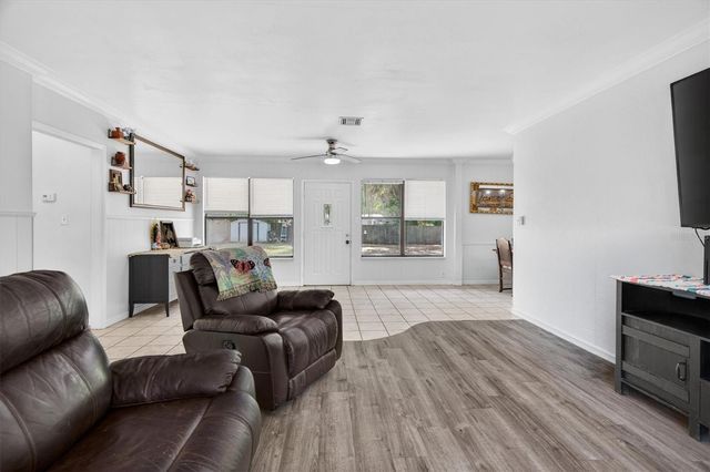 2303 MAHONEY AVENUE, Leesburg, FL 34748