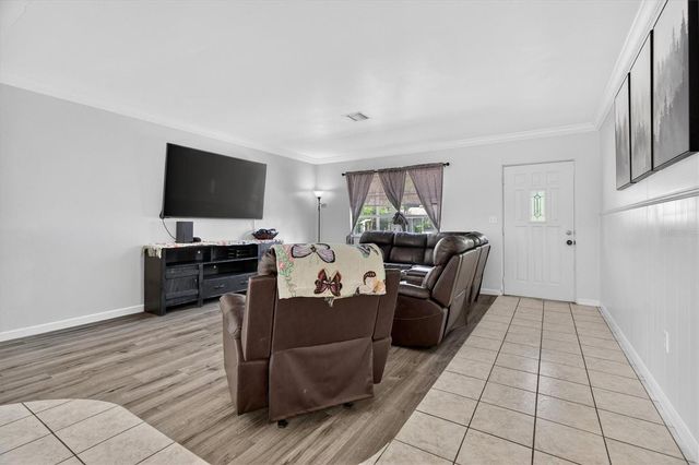 2303 MAHONEY AVENUE, Leesburg, FL 34748