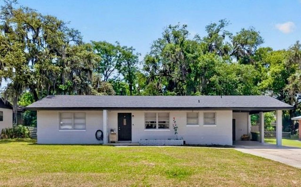 2303 MAHONEY AVENUE, Leesburg, FL 34748